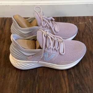 New Balance sneakers women’s size 6